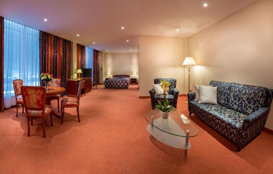 Hotel Alte Wache ฮัมบูร์ก ภายนอก รูปภาพ