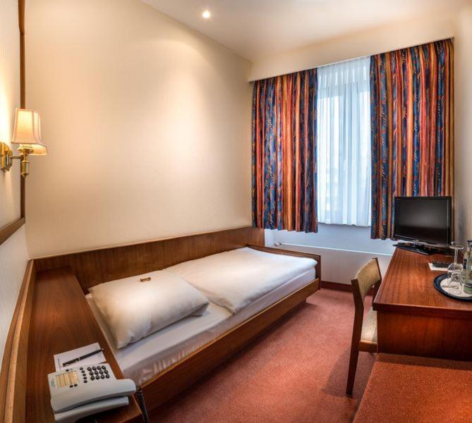 Hotel Alte Wache ฮัมบูร์ก ภายนอก รูปภาพ